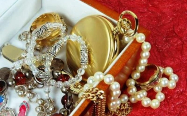 Ζευγάρι εξαπάτησε γυναίκα στη Λάρισα: Της πήραν 120.000 ευρώ για να της «λύσουν» τα... μάγια