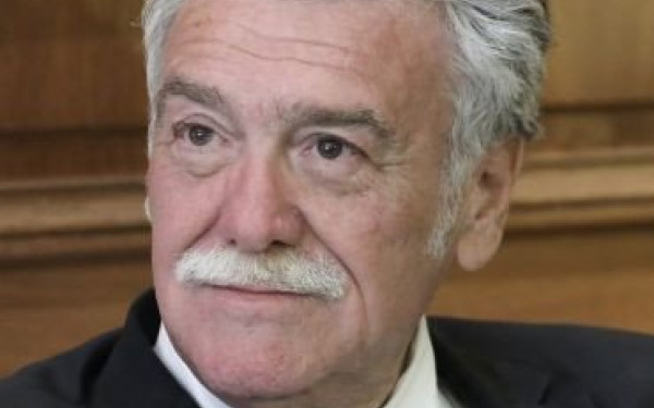 O Σταυρός του Τάγματος της Ισαβέλλας της Καθολικής στον Δαυίδ Σαλτιέλ