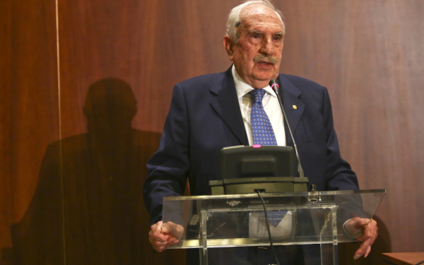 Η συμφωνία των Πρεσπών διώχνει τον Μέρτζο από την Εταιρεία Μακεδονικών Σπουδών