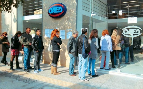 ΔΥΠΑ: Ιστορικό χαμηλό 11ετίας στους εγγεγραμμένους ανέργους