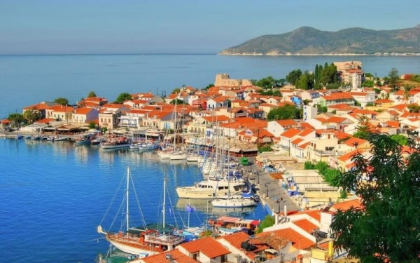 Μείωση 92% στους διαμένοντες πρόσφυγες στη Σάμο - «Σαρώνουν» τις Golden Visa Κινέζοι και Τούρκοι