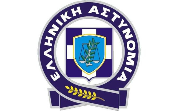 Στον εισαγγελέα οι δύο αστυνομικοί που συνελήφθησαν για βιασμό 19χρονης στο Α.Τ. Ομόνοιας