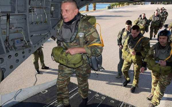 Π. Τσαπανίδου: Κύριε Οικονόμου παρακολουθούσε η ΕΥΠ τον Αρχηγό ΓΕΕΘΑ; Ναι ή όχι;