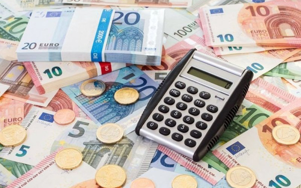 Κυβέρνηση: Τελεσίγραφο 12 ημερών στις τράπεζες για λύση πακέτο για δάνεια, καταθέσεις και προμήθειες