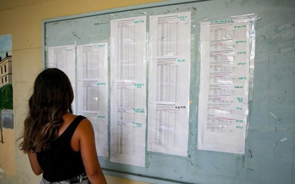 Πανελλαδικές Εξετάσεις: Έρχεται η εβδομάδα «αποσυμπίεσης» με βαθμολογίες και ειδικά μαθήματα