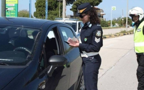 Τροχαία: Παραβάσεις στο ένα τρίτο των ελέγχων - 21 οδηγοί υπό  την επήρεια αλκοόλ