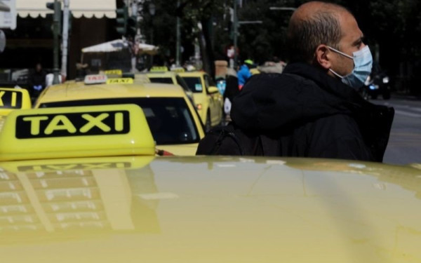 Παλαιό Φάληρο: Οδηγός ταξί έπεσε θύμα ληστείας - Μία σύλληψη μετά από κινηματογραφική καταδίωξη