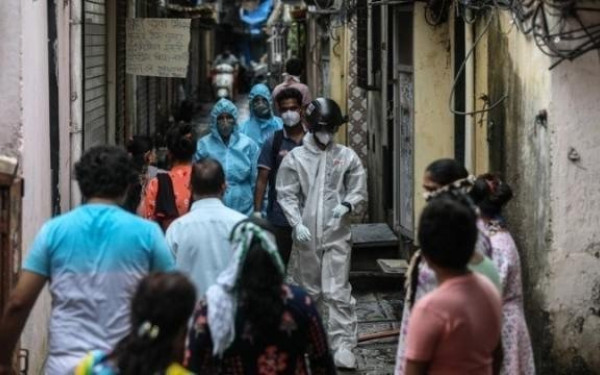 Ινδία: Ξεπέρασαν τα τρία εκατομμύρια τα κρούσματα COVID-19