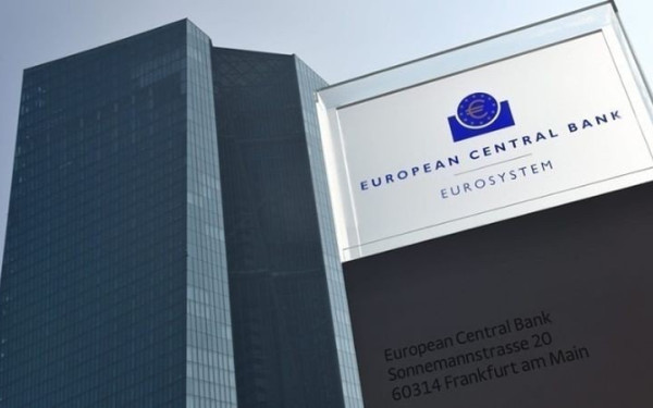 Καταρχήν αντίθετη η ΕΚΤ στην επιβολή έκτακτου φόρου στις ιταλικές τράπεζες
