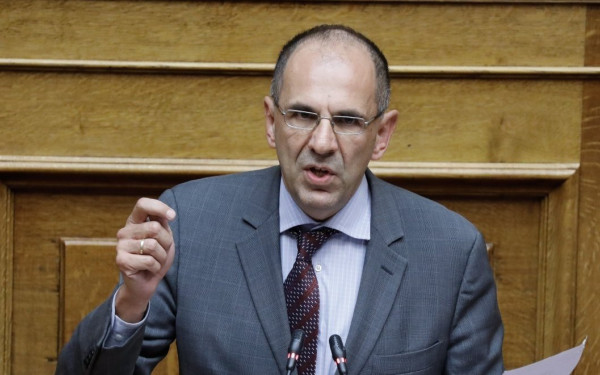 Υπουργείο Εξωτερικών: Κατάφωρη παραβίαση της Συμφωνίας των Πρεσπών από τη Βόρεια Μακεδονία