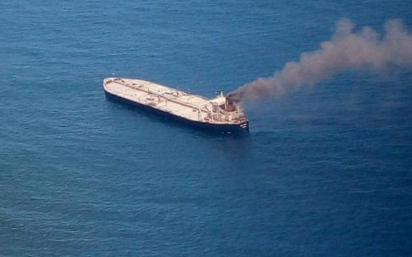 Οι Χούθι λένε πως έπληξαν το πλοίο Rubymar στον κόλπο του Άντεν - Κινδυνεύει να βυθιστεί