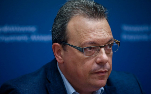 Σ. Φάμελλος: Παράδοξο ότι παραμένει υπουργός ο Μ. Βαρβιτσιώτης μετά τη δήλωση για τον 36χρονο Αντώνη Καρυώτη