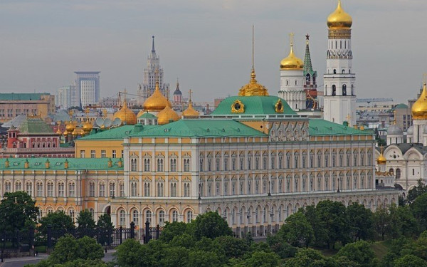 Ρωσία: Οι πύραυλοι μεγαλύτερου βεληνεκούς θα κλιμακώσουν τη σύγκρουση στην Ουκρανία, λέει το Κρεμλίνο 