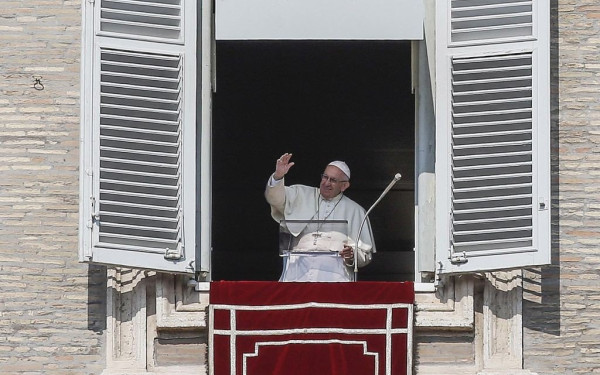 «Ποιος ακούει την φωνή του νεογέννητου Ιησού;» - Το Χριστουγεννιάτικο μήνυμα του Πάπα