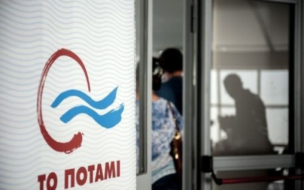 Τελεσίγραφο Θεοδωράκη σε Δανέλλη 