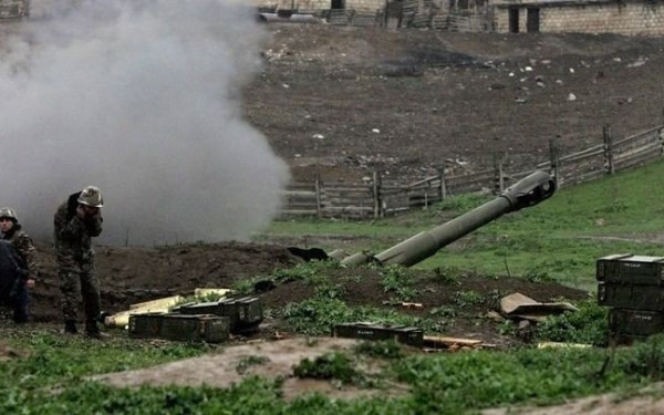 Η Αρμενία διαψεύδει ότι δυνάμεις της άνοιξαν πυρ εναντίον Αζέρων στρατιωτών – Διεθνής ανησυχία για κλιμάκωση (βίντεο)