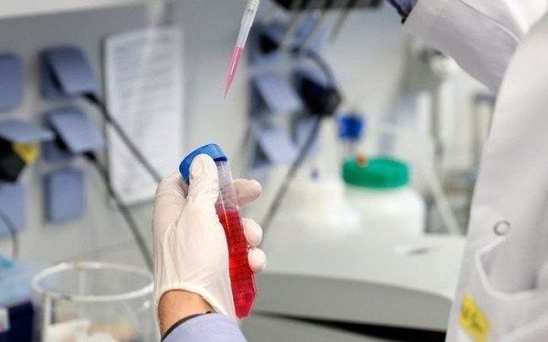 Ο Ευρωπαϊκός Οργανισμός Φαρμάκων θεωρεί ασφαλέστερες τις μεγαλύτερης διάρκειας διαδικασίες για την έγκριση εμβολίων