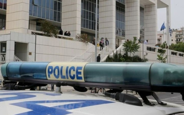 Κορωπί: Αποφυλακίζεται η γυναίκα που είχε σκοτώσει τη σύζυγο του εραστή της