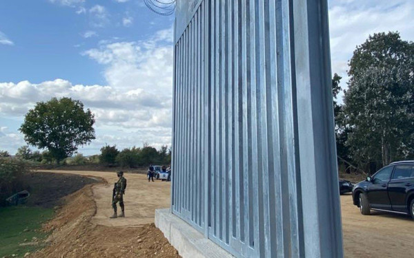 Έβρος: Στο φράχτη με 27 πρέσβεις χωρών της ΕΕ ο Θεοδωρικάκος