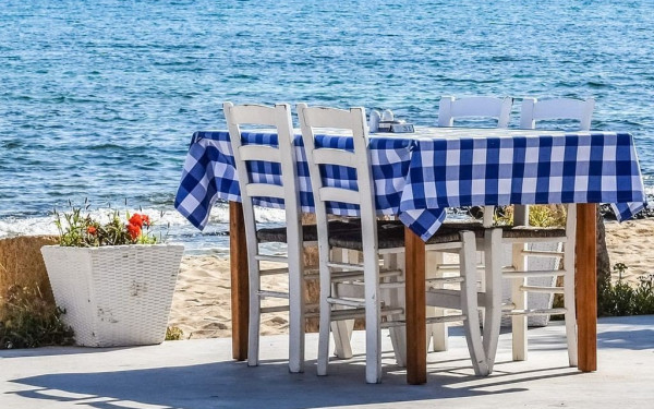Φυλάκιση τριών και τεσσάρων ετών για τον πυροβολισμό σε ταβέρνα στην Επανομή