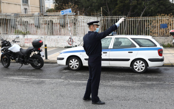 Ανακοινώθηκαν τα νέα μέτρα: Απαγόρευση κυκλοφορίας από τις 00:00- 05:00, μάσκα παντού (Βίντεο)