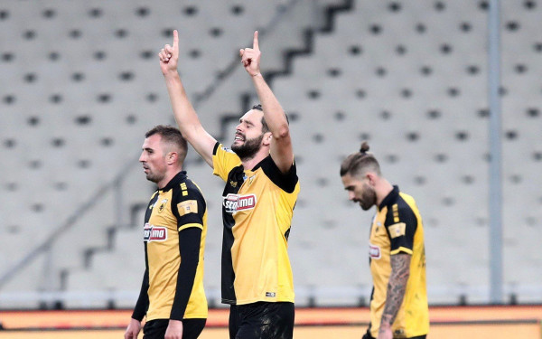 Super League: Νίκη με ανατροπή για την ΑΕΚ κόντρα στον ΟΦΗ (βίντεο)