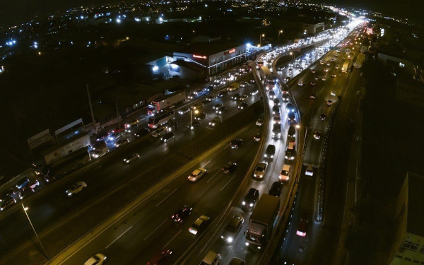 Μεγάλη έξοδος των Αθηναίων ενόψει lockdown -Πάνω από 45.000 οχήματα πέρασαν τα διόδια