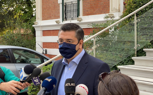 Επιστρέφει το απόγευμα ο Α. Τζιτζικώστας - Θέμα και στην Κομισιόν το διπλωματικό επεισόδιο 