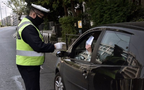 Κορονοϊός:  «Βροχή» τα πρόστιμα για την τήρηση των μέτρων