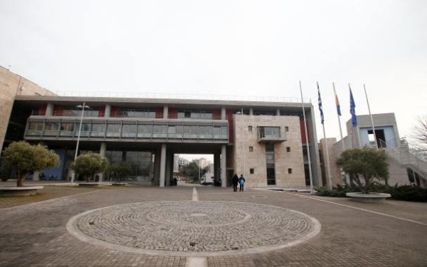 Ο δήμος Θεσσαλονίκης καταδικάζει την επίθεση στο γραφείο του αντιδημάρχου Σ. Δημητριάδη