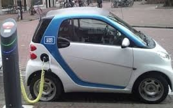  Πόσο θα κοστίζουν τα ηλεκτροκίνητα οχήματα το 2025