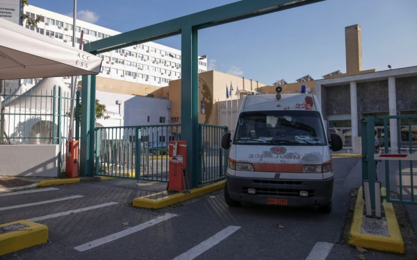 Εκκενώνεται από αύριο ο «Άγιος Παύλος»-Σε εξέλιξη η μεταφορά ασθενών από το «ΑΧΕΠΑ» (φωτ.)