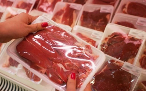 Η κατανάλωση επεξεργασμένου κόκκινου κρέατος φέρνει άνοια και γνωστική έκπτωση - Τι δείχνει νέα έρευνα