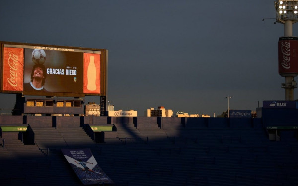 Αργεντινή: Επανεκκίνηση πρωταθλήματος με εκδηλώσεις τιμής στη μνήμη του Μαραντόνα (βίντεο, φωτογραφίες)