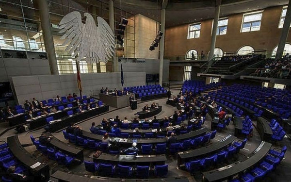 Γερμανία: Το υπουργικό συμβούλιο ενέκρινε νομοσχέδιο για εθελοντική στρατιωτική θητεία