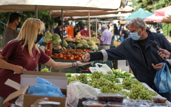Κορονοϊός: Πιστώνεται από σήμερα η ενίσχυση στους παραγωγούς - πωλητές λαϊκών αγορών