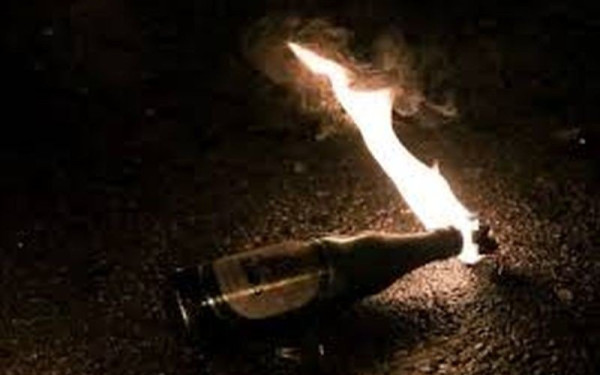 Θεσσαλονίκη: Βροχή μολότοφ στην Εγνατία τα ξημερώματα - Επίθεση κουκουλοφόρων - Ένας αστυνομικός τραυματίστηκε