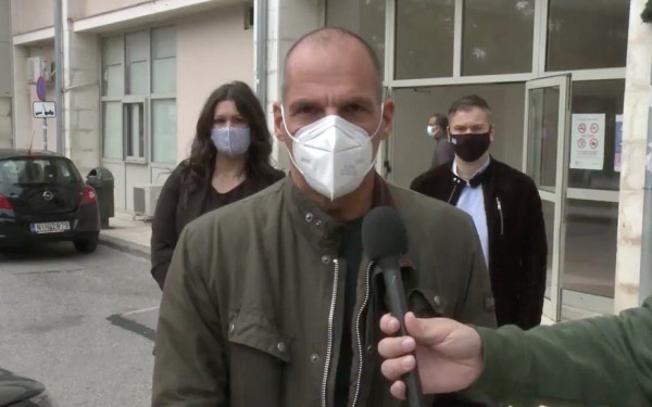 Γ. Βαρουφάκης στο Άργος Ορεστικό: Πρέπει να μπει πλαφόν στην τιμή του ρεύματος