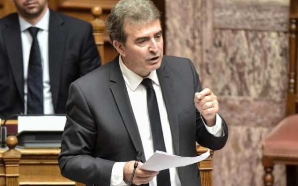 Χρυσοχοΐδης από τη Θεσσαλονίκη: Επιστρέφουν σε μάχιμες υπηρεσίες 225 αστυνομικοί