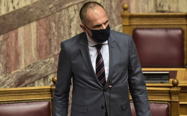 Εκστρατεία ενημέρωσης για το εμβόλιο κατά της COVID-19 προανήγγειλε ο Γ. Γεραπετρίτης