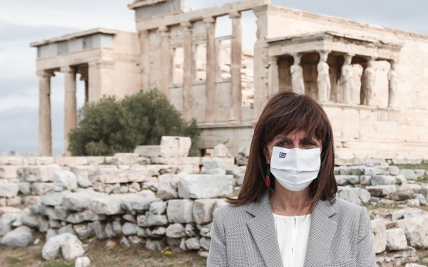 Μήνυμα Σακελλαροπούλου στα απόδημα Ελληνόπουλα για τα 200 χρόνια από την Ελληνική Επανάσταση (βίντεο)