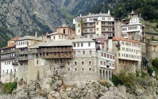 Περιφέρεια Κεντρικής Μακεδονίας: Πέντε μείζονα αντιπλυμμυρικά έργα και συντηρήσεις σε Μονές του Αγίου Όρους