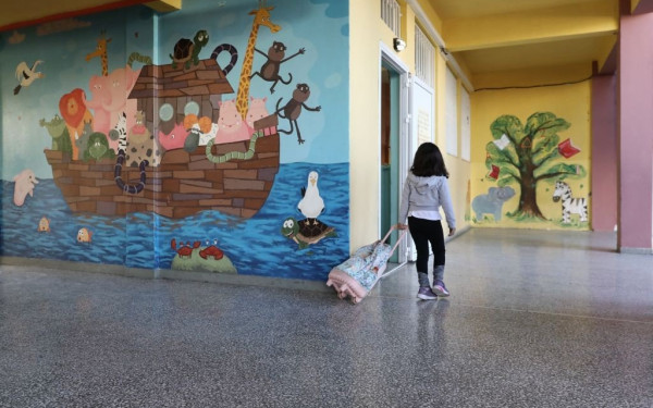 Στις 11 Ιανουαρίου ανοίγουν δημοτικά σχολεία και νηπιαγωγεία 