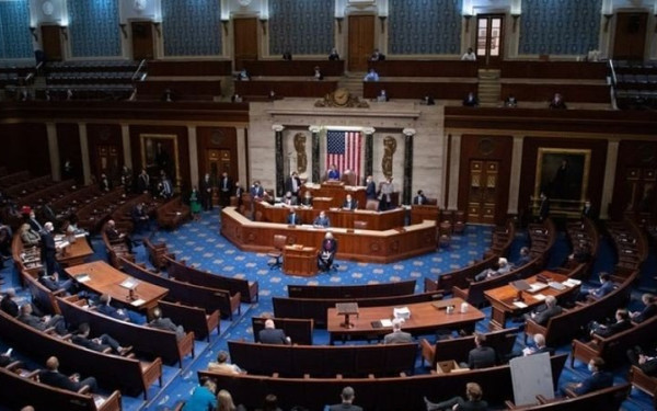 ΗΠΑ: Η Βουλή των Αντιπροσώπων ανέδειξε πρόεδρο με περιπετειώδη τρόπο