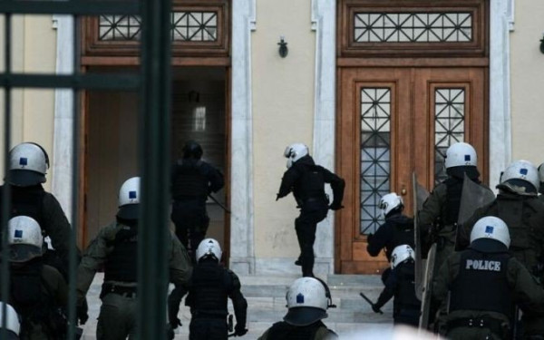 Βροντερό "όχι" των μεταπτυχιακών φοιτητών και υποψήφιων Διδακτόρων στην πανεπιστημιακή αστυνομία