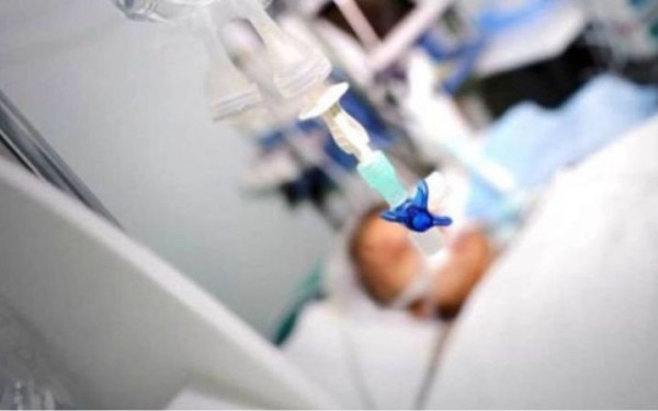 Τρίκαλα: Σε κώμα 17χρονος - Κατέρρευσε σε έξοδο με τους φίλους του