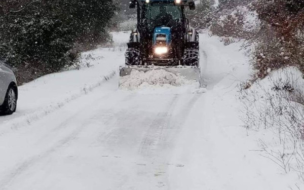 Κακοκαιρία «Μπάρμπαρα»: Περιπέτεια για πενταμελή οικογένεια στο Ρέθυμνο