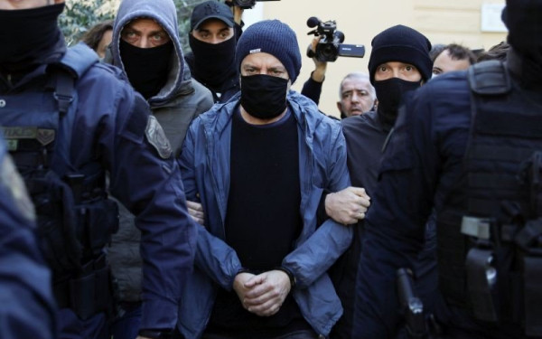 Δημήτρης Λιγνάδης: Στην ανακρίτρια για να ζητήσει αναβολή, συνοδεία ισχυρής αστυνομικής δύναμης