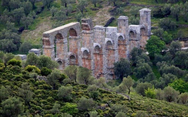 Φόβοι κατάρρευσης ιστορικού μνημείου στη Λέσβο