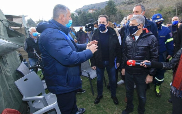 Πέτσας από πληγείσες περιοχές: Προσπαθούμε να απαλύνουμε τον πόνο των κατοίκων